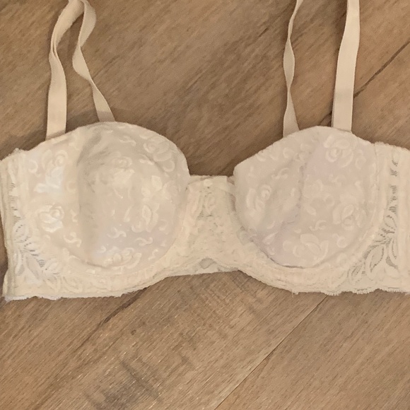 Vintage Vogue Bra - Picture 2 of 5
